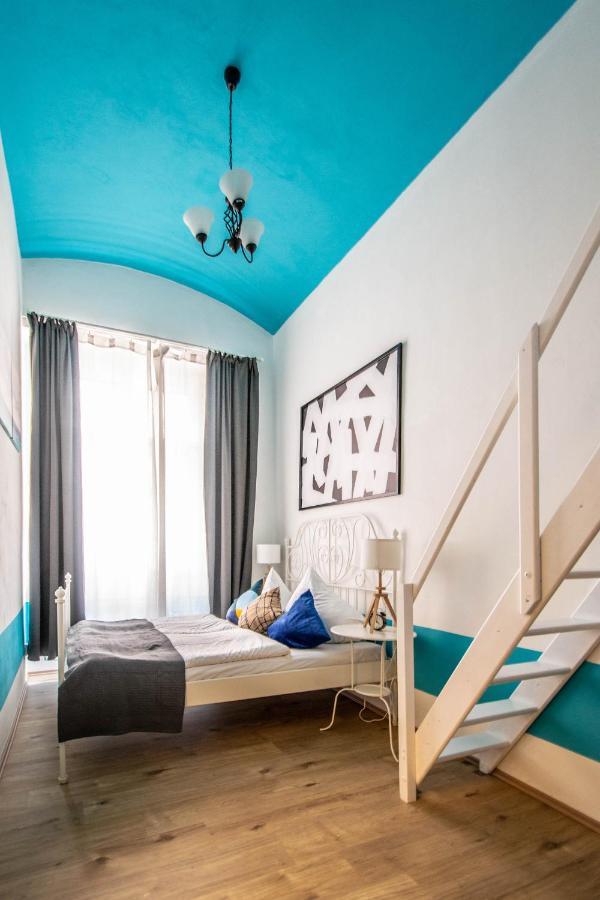 Sweet Home By Ruterra Praag Buitenkant foto